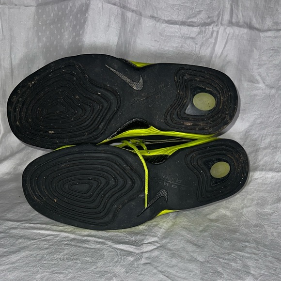 Nike Air Penny 2 LE ‘Volt’ - Picture 5 of 6